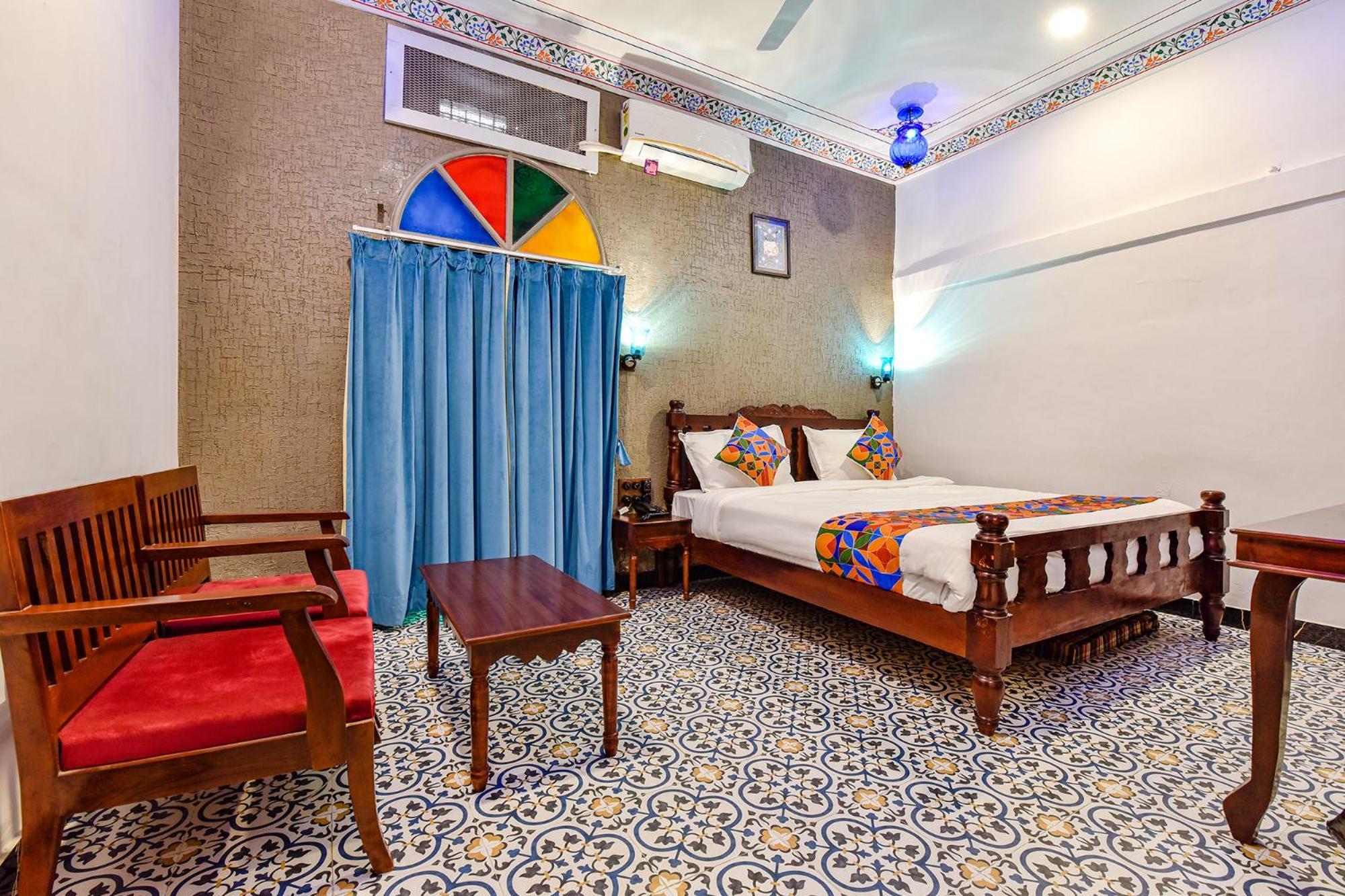 Hotel Fabhotel Ambika Chirwa House